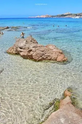 Isolarossa-Appartaments Isola Rossa  Apartamento
